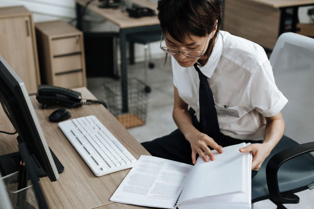 新卒で転職したい人へ｜まず確認すべき5つのチェックリストのアイキャッチ